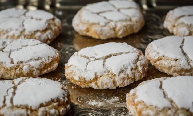 Málnás ricciarelli – gluténmentes olasz sütemény
