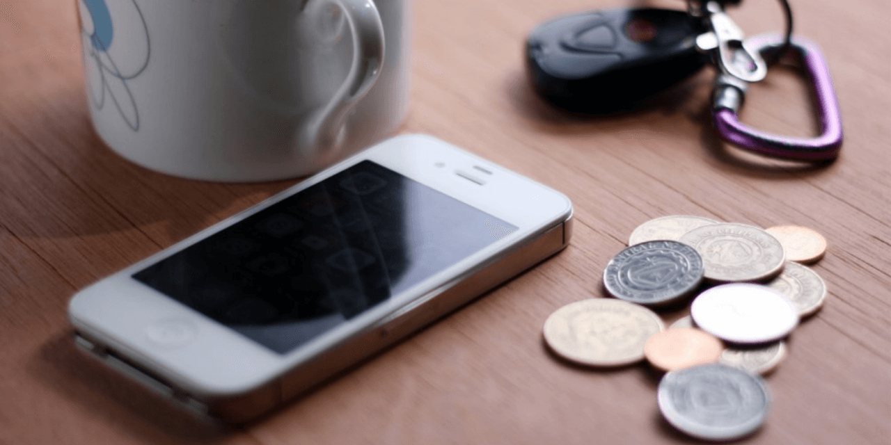 Titkos üzenetek az elöl hagyott mobilokon