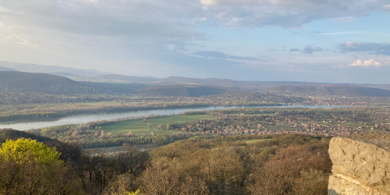 Zsitvay-kilátó: lenyűgöző panoráma a Nagyvillám tetejéről