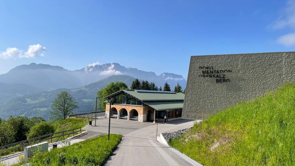 Az alpesi csend és a véres valóság: Dokumentation Obersalzberg